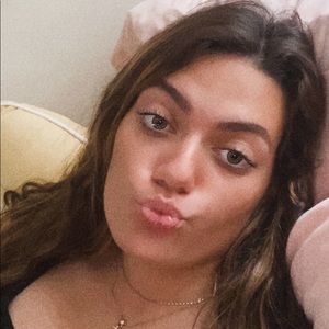 Meet your Posher, Mackenzie